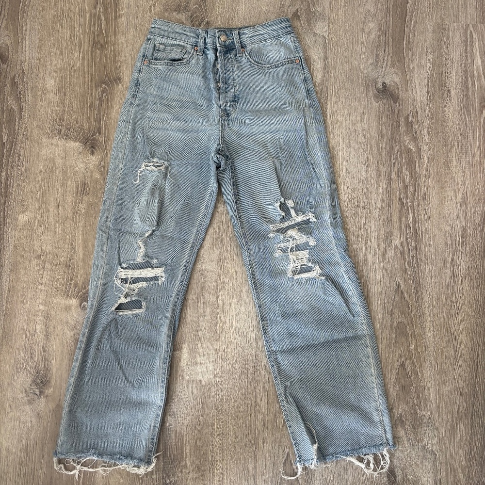 Strait Leg Ripped Mom Jeans